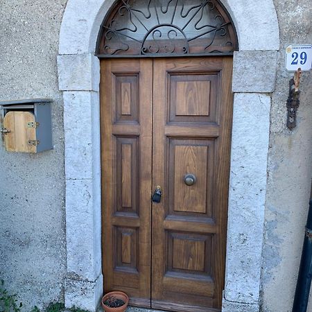 La Casetta Al Roccone Semproniano Exterior foto
